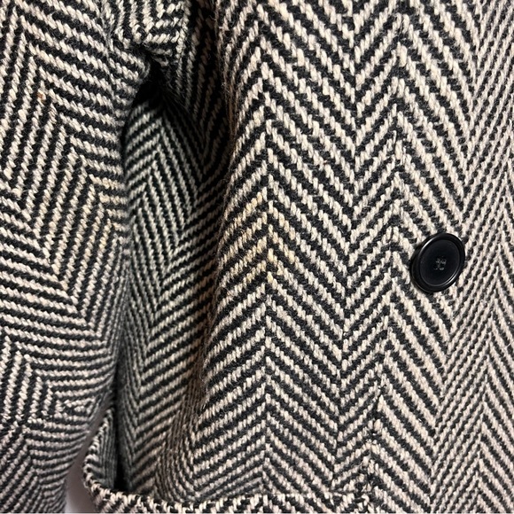 Vintage Tweed/Wool Salt and Pepper Peacoat - Picture 5 of 6